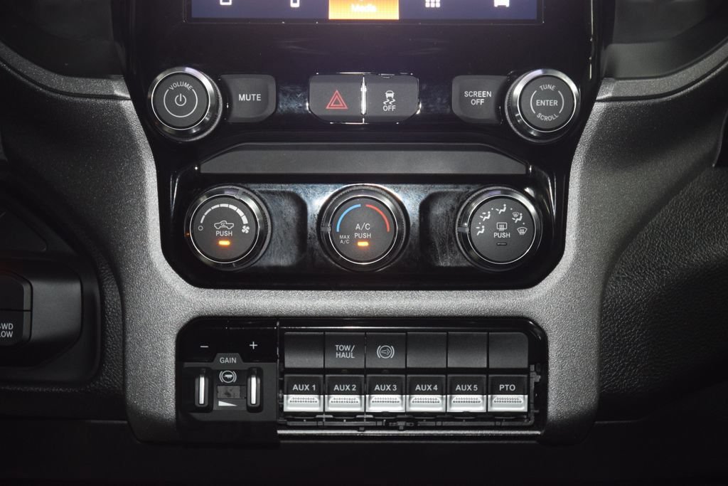 Used 2025 RAM 3500 Tradesman AWD/4WD image 25