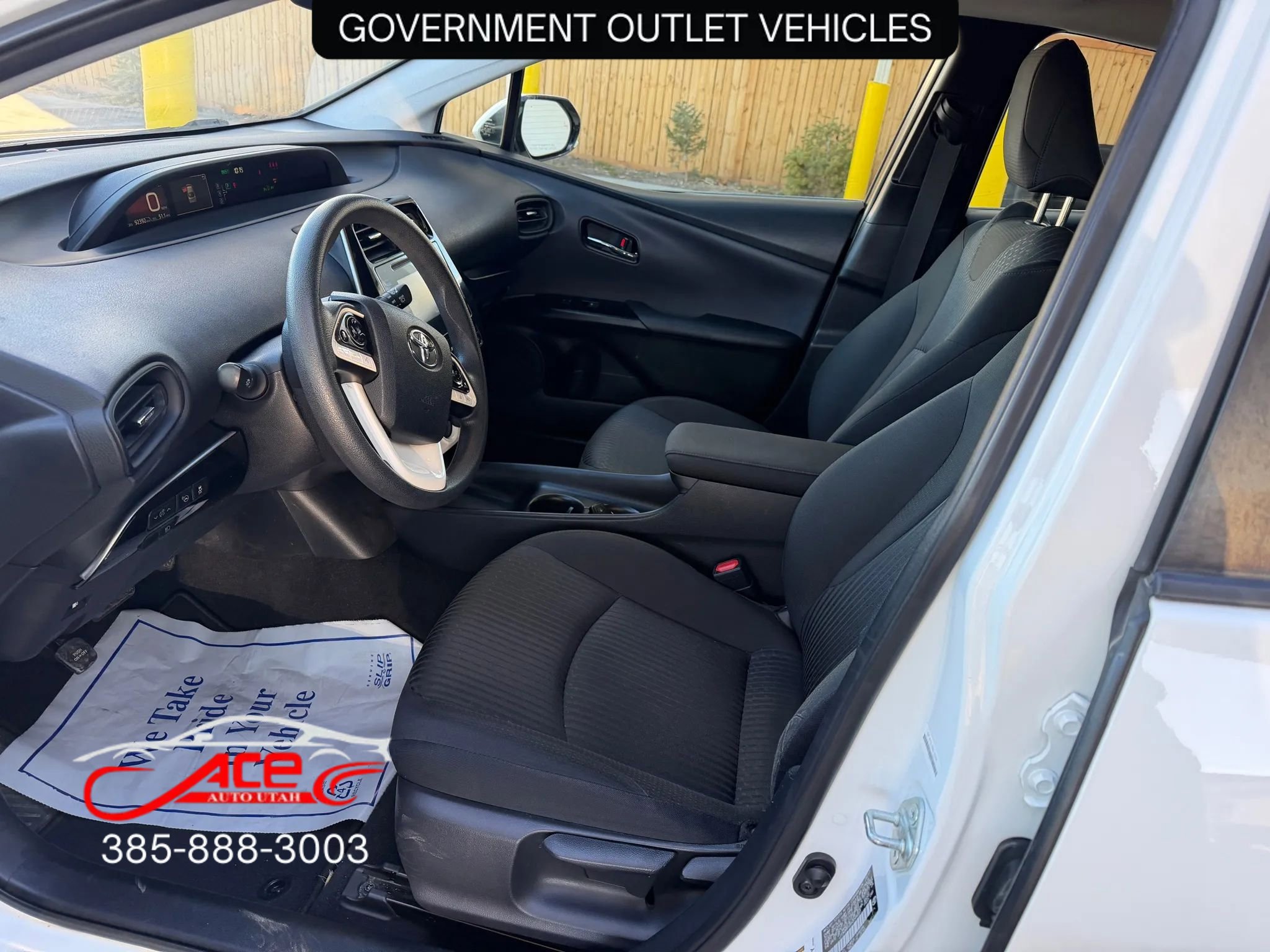 Used 2017 Toyota Prius Two image 12