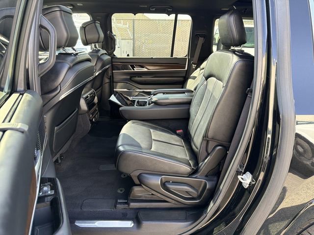Used 2024 Jeep Grand Wagoneer L 4WD image 25