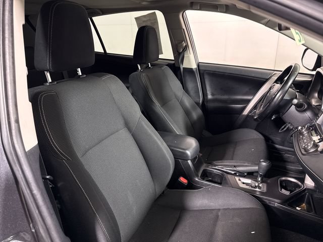 Used 2018 Toyota RAV4 XLE AWD/4WD image 13