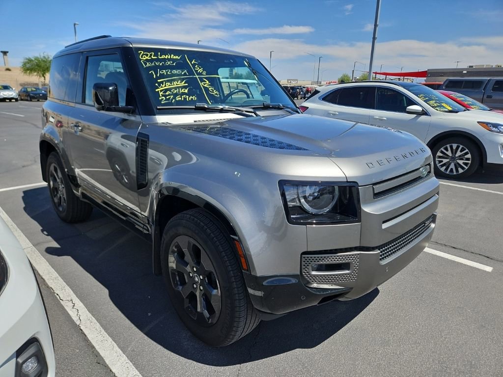 Used 2022 Land Rover Defender 90 X-Dynamic SE AWD/4WD image 4