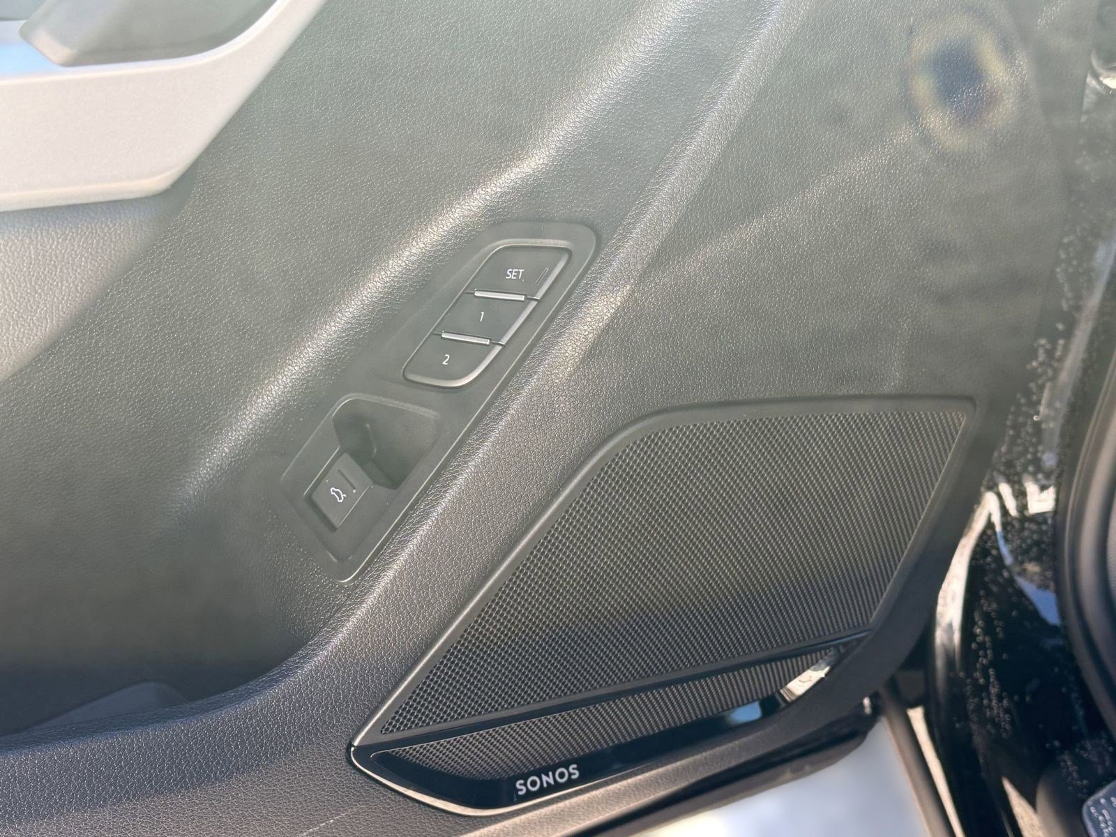 Certified 2025 Audi Q3 2.0T Premium Plus w/ Premium Plus Package image 23