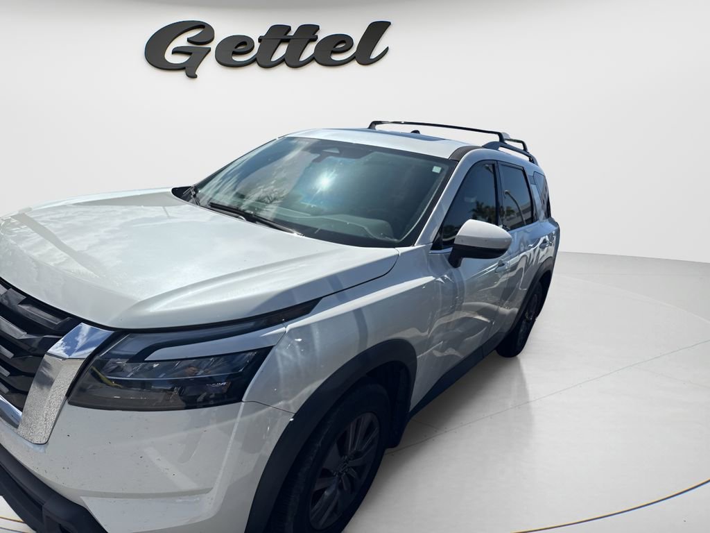 Certified 2023 Nissan Pathfinder SV w/ SV Premium Package image 14