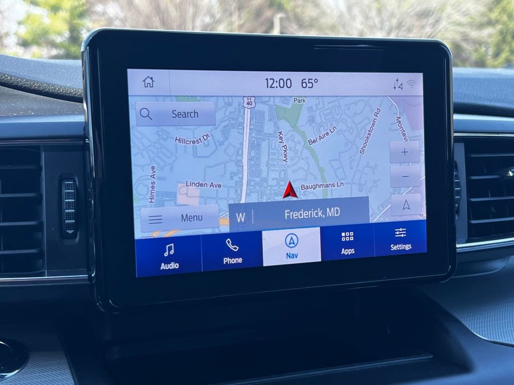 Used 2020 Ford Explorer XLT w/ Equipment Group 202A image 30