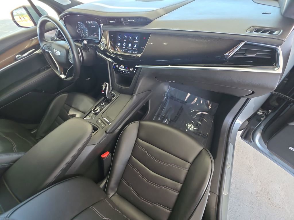Certified 2023 Cadillac XT6 Sport w/ Platinum Package AWD/4WD image 30