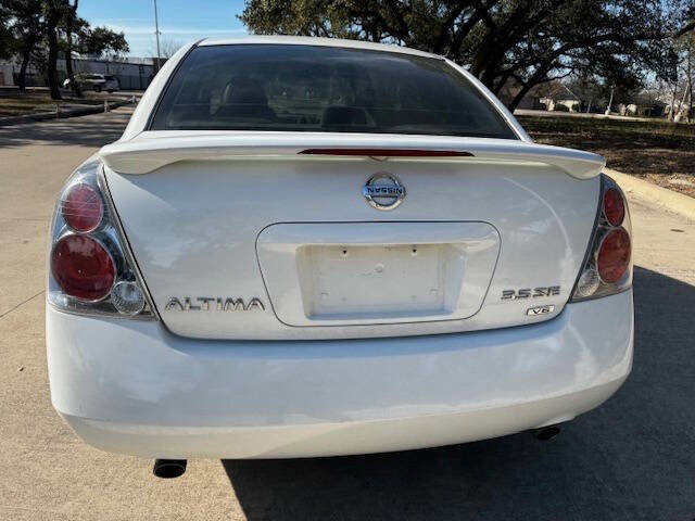 Used 2005 Nissan Altima 3.5 SE w/ (V01) Leather Pkg FWD image 13
