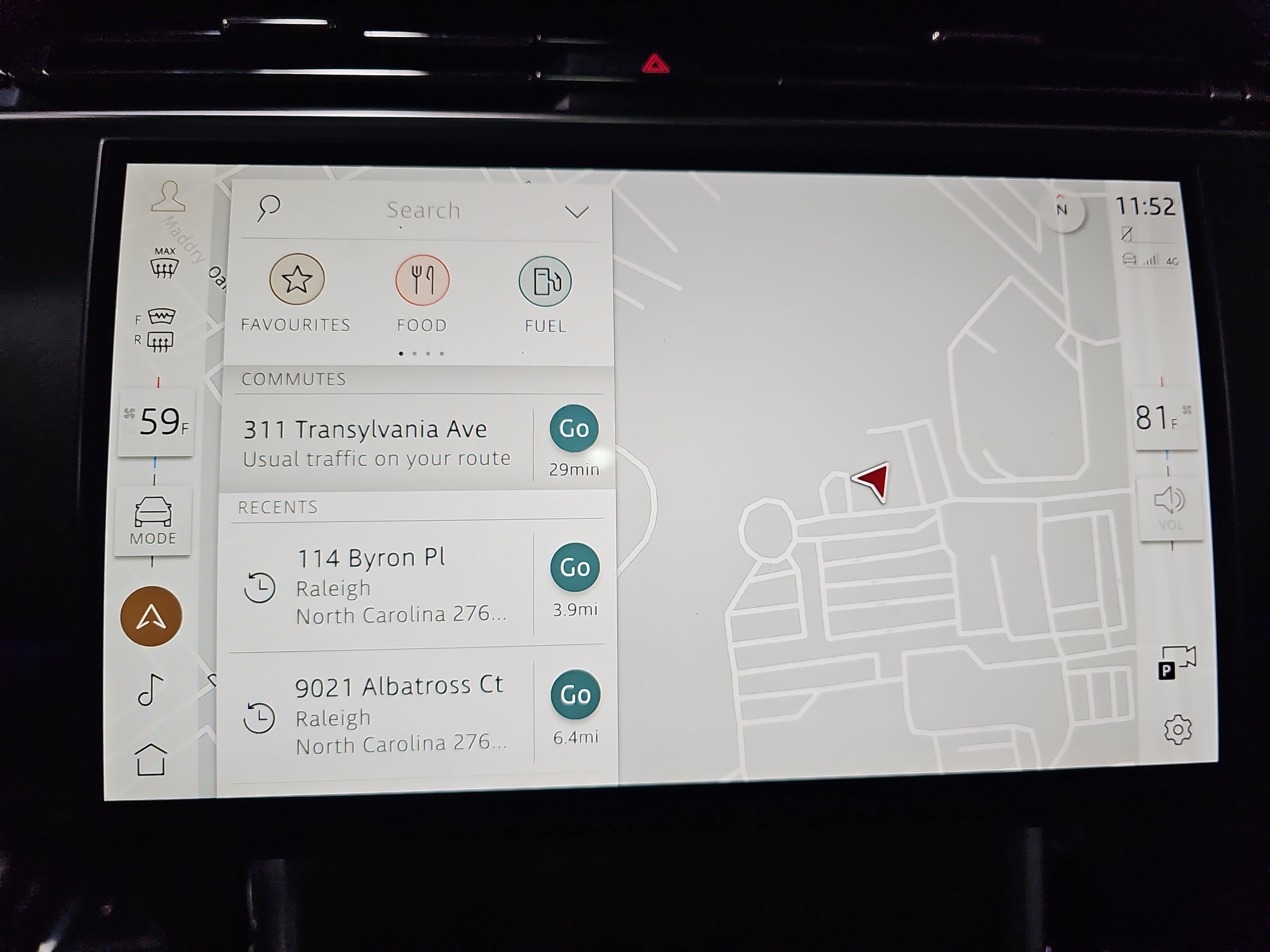 Used 2024 Land Rover Range Rover Long Wheelbase Autobiography image 25