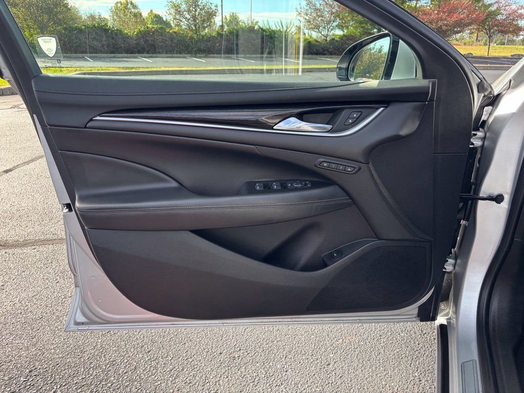 Used 2017 Buick LaCrosse Essence FWD image 12