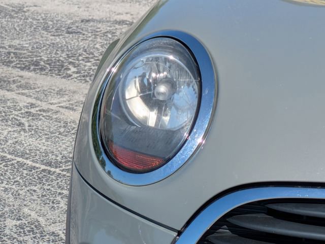 Used 2019 MINI Cooper 2-Door Hardtop FWD image 10