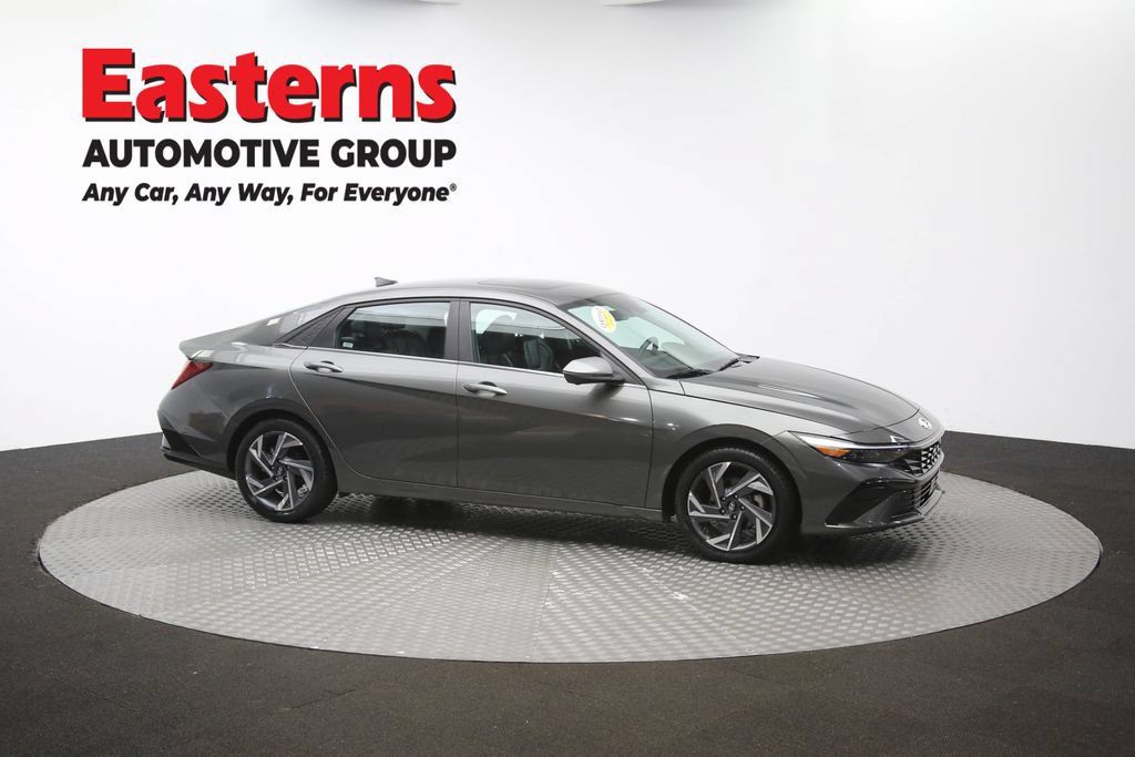 Used 2024 Hyundai Elantra Limited FWD image 49