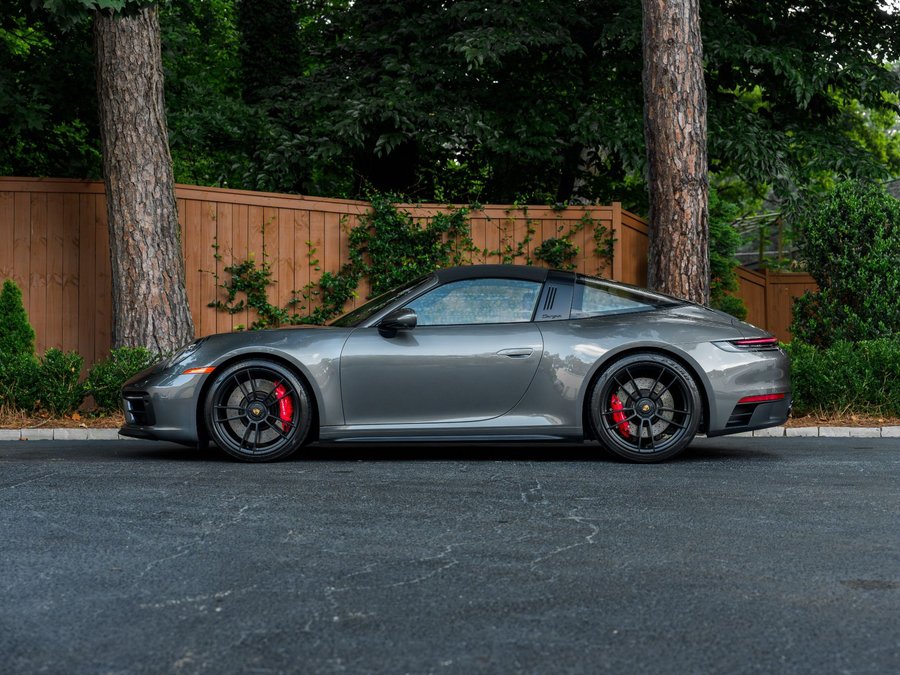 Used 2024 Porsche 911 Targa 4 GTS AWD/4WD image 2