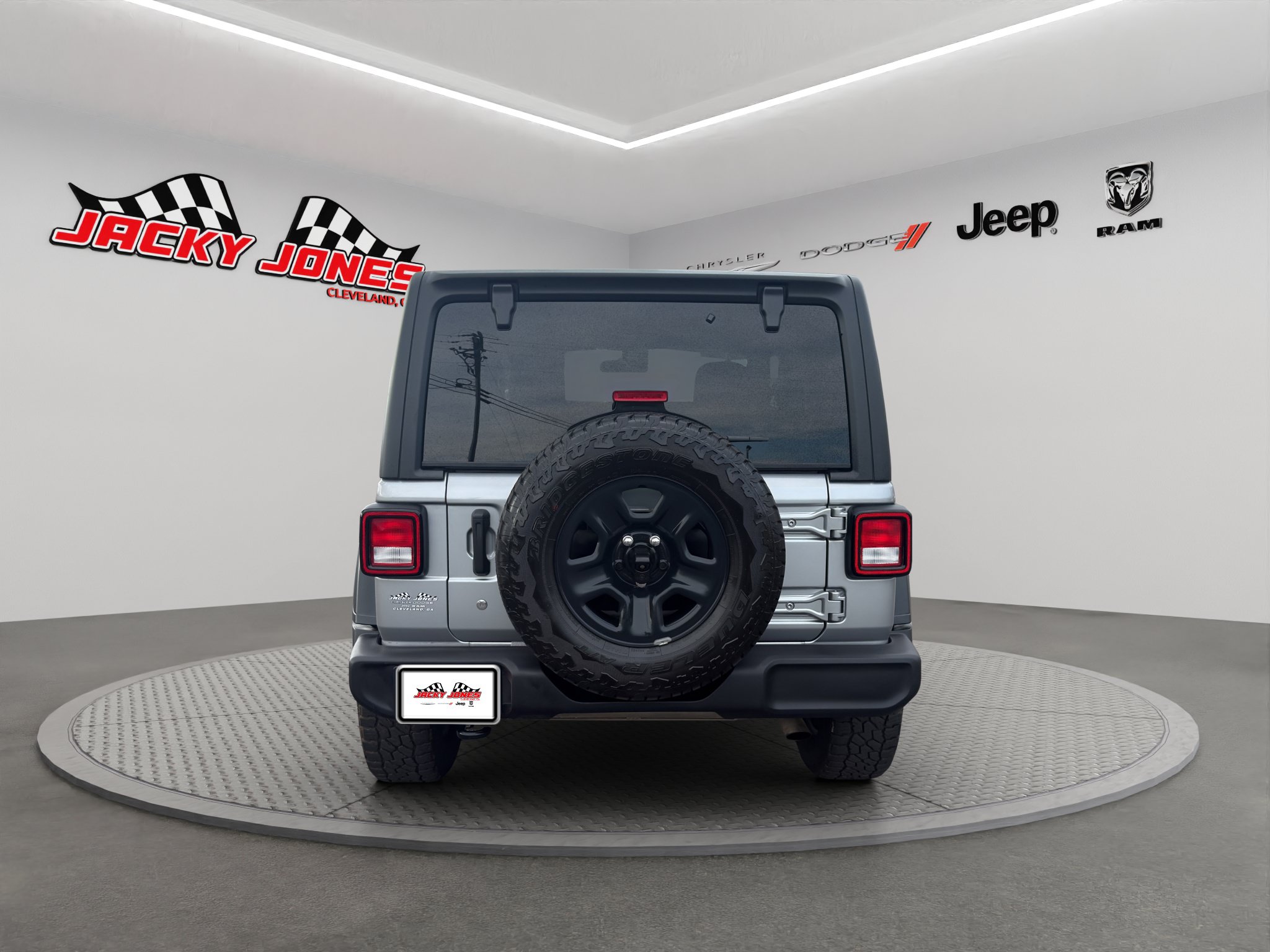 Used 2019 Jeep Wrangler Sport AWD/4WD image 8