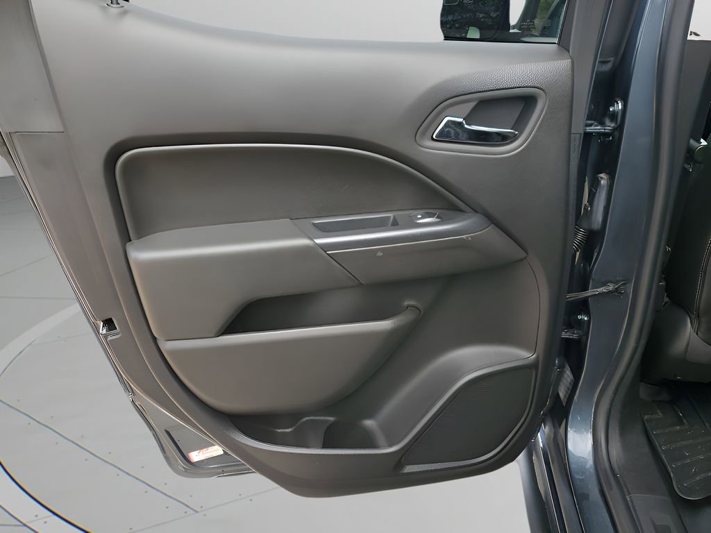 Used 2019 Chevrolet Colorado ZR2 image 17