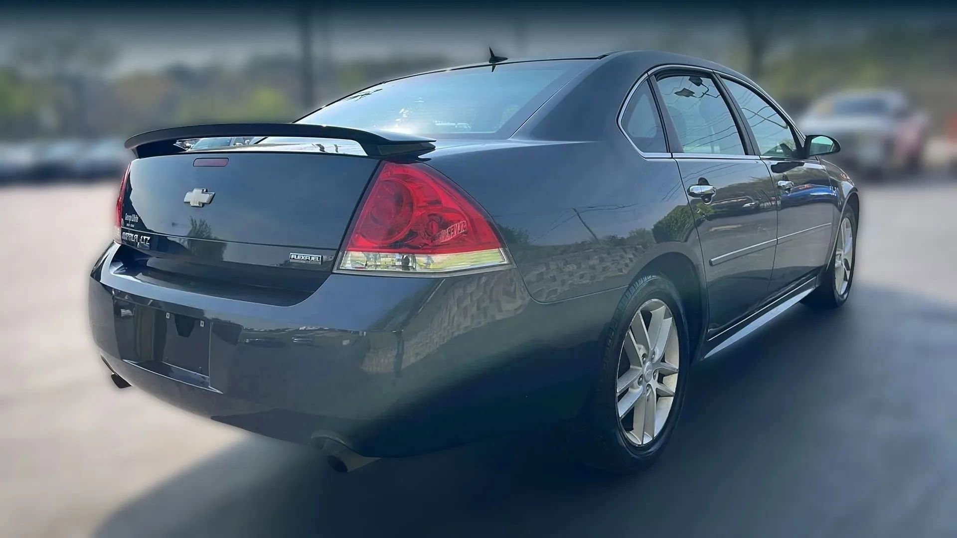 Used 2012 Chevrolet Impala LTZ FWD image 5