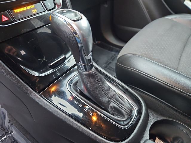 Used 2021 Buick Encore Preferred FWD image 32