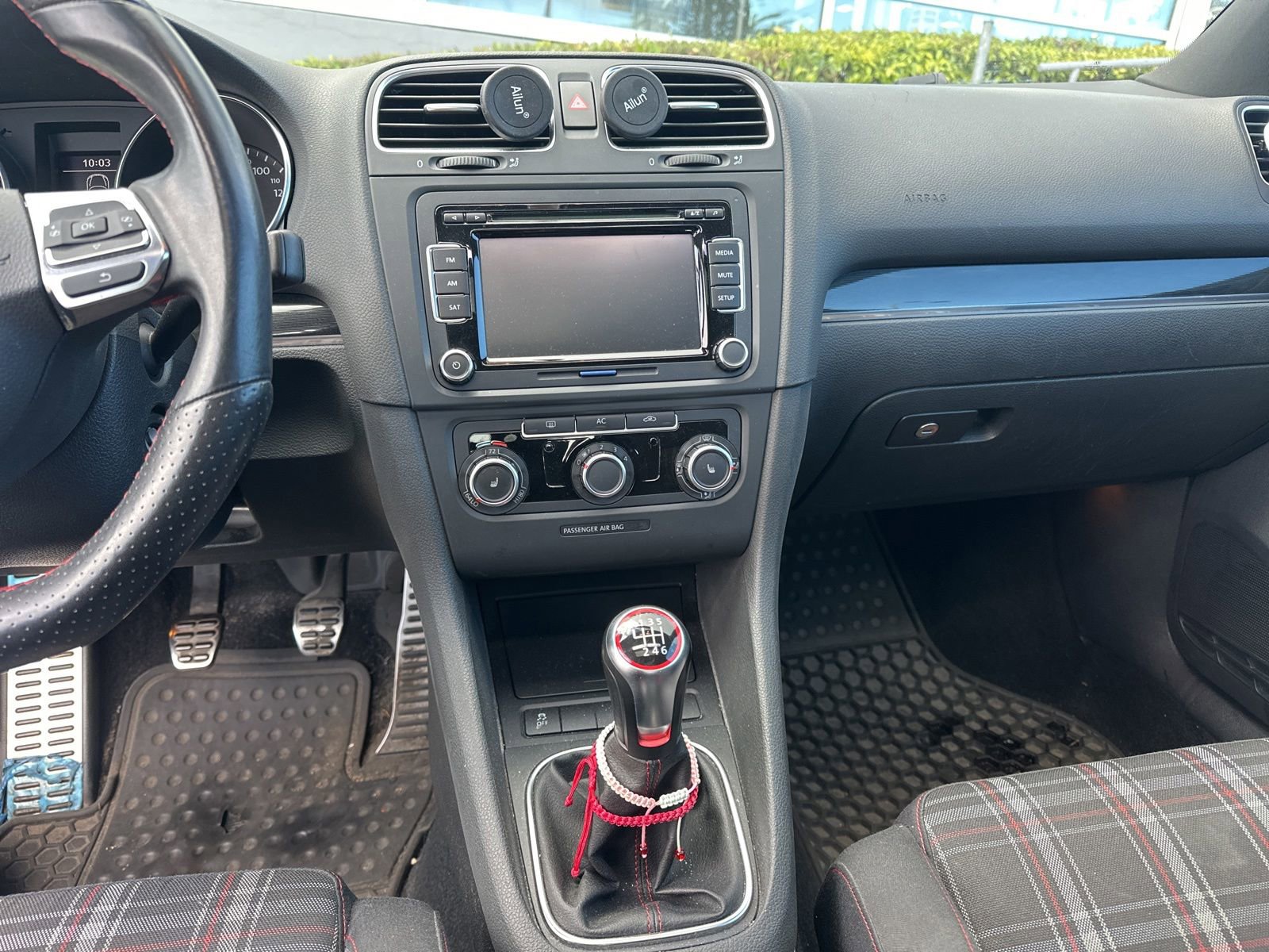 Used 2011 Volkswagen GTI 2-Door FWD image 11