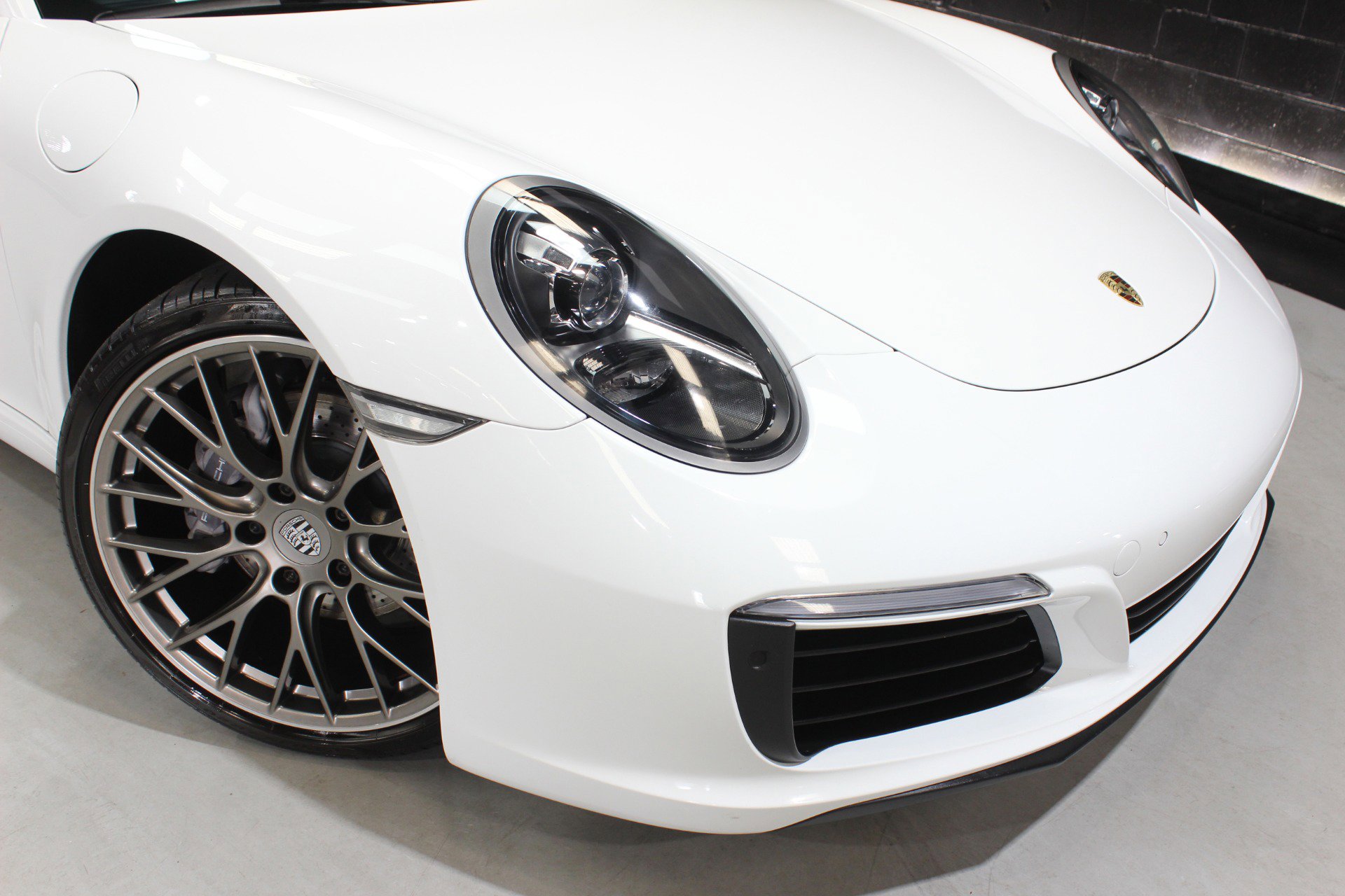 Used 2019 Porsche 911 Carrera RWD image 13