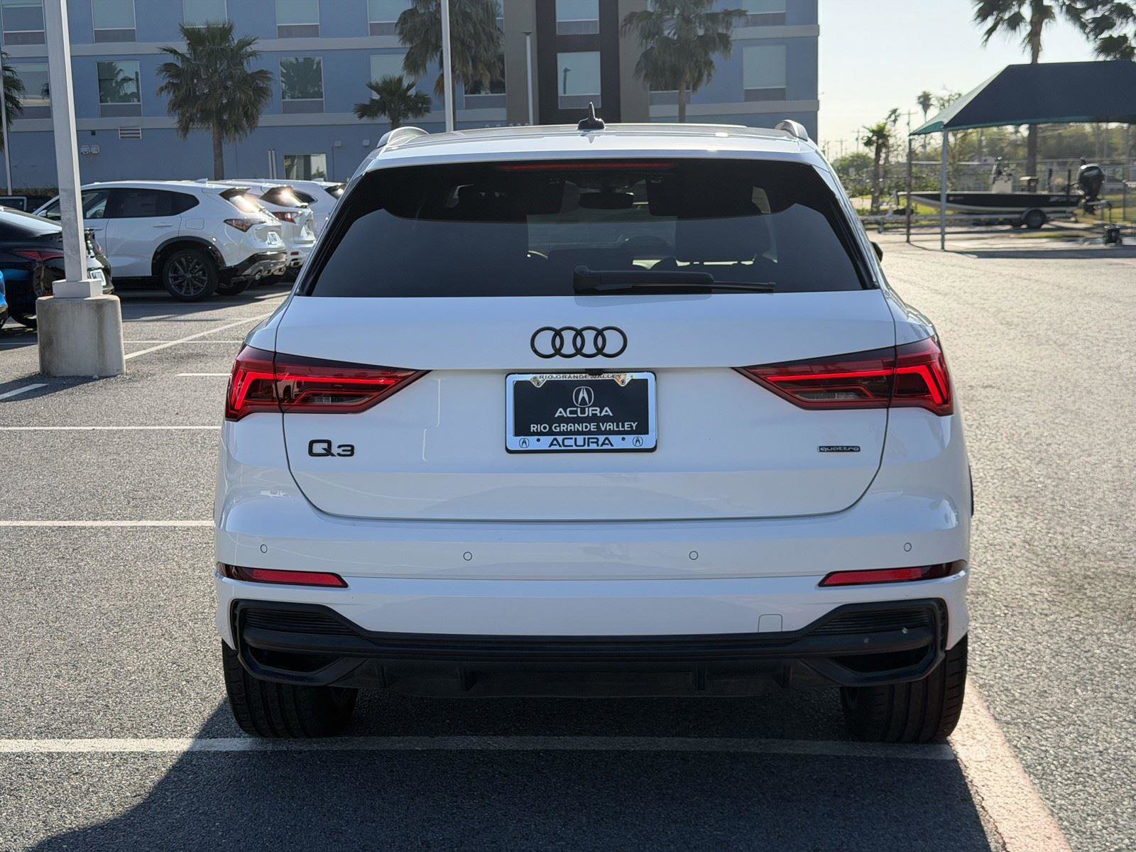 Used 2023 Audi Q3 2.0T Premium Plus w/ Premium Plus Package image 19