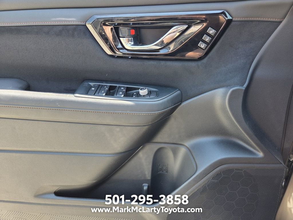 Used 2025 Subaru Forester Touring AWD/4WD image 30