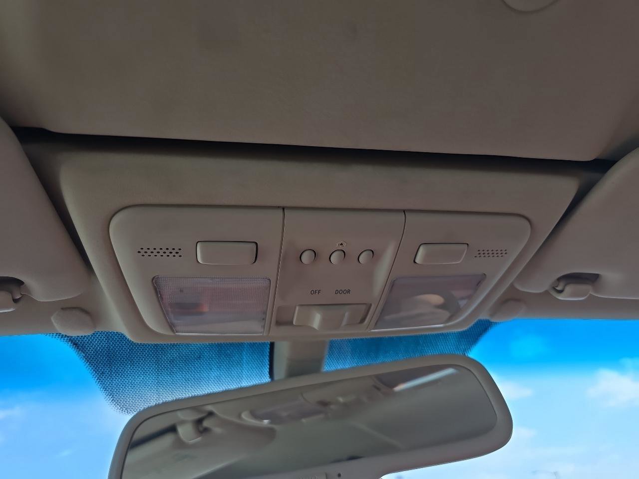 Used 2005 Lexus SC 430 Convertible image 32