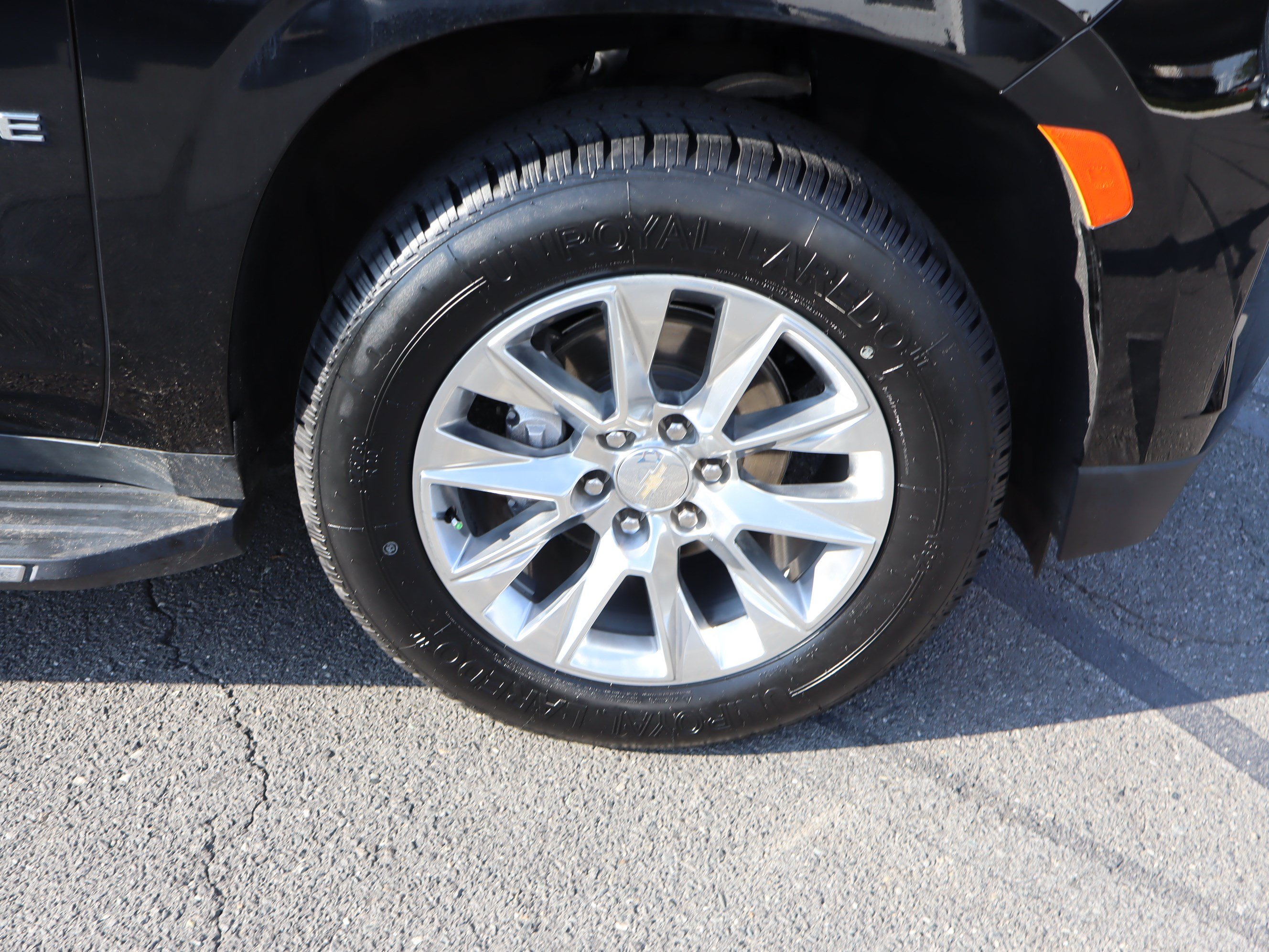 Used 2023 Chevrolet Tahoe Premier w/ Premium Package 2 AWD/4WD image 42