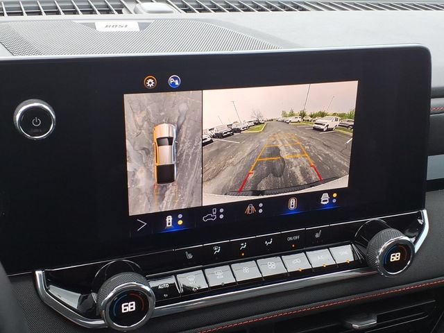 Used 2024 Chevrolet Colorado Z71 w/ Z71 Convenience Package 2 AWD/4WD image 6