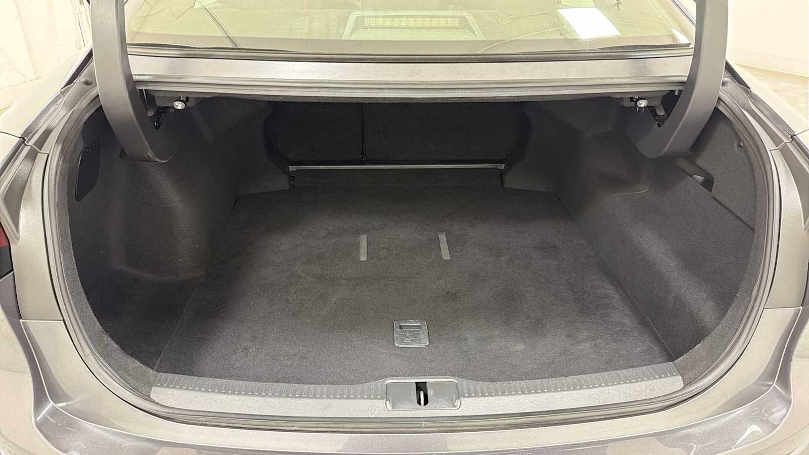 Certified 2024 Toyota Crown AWD/4WD image 27
