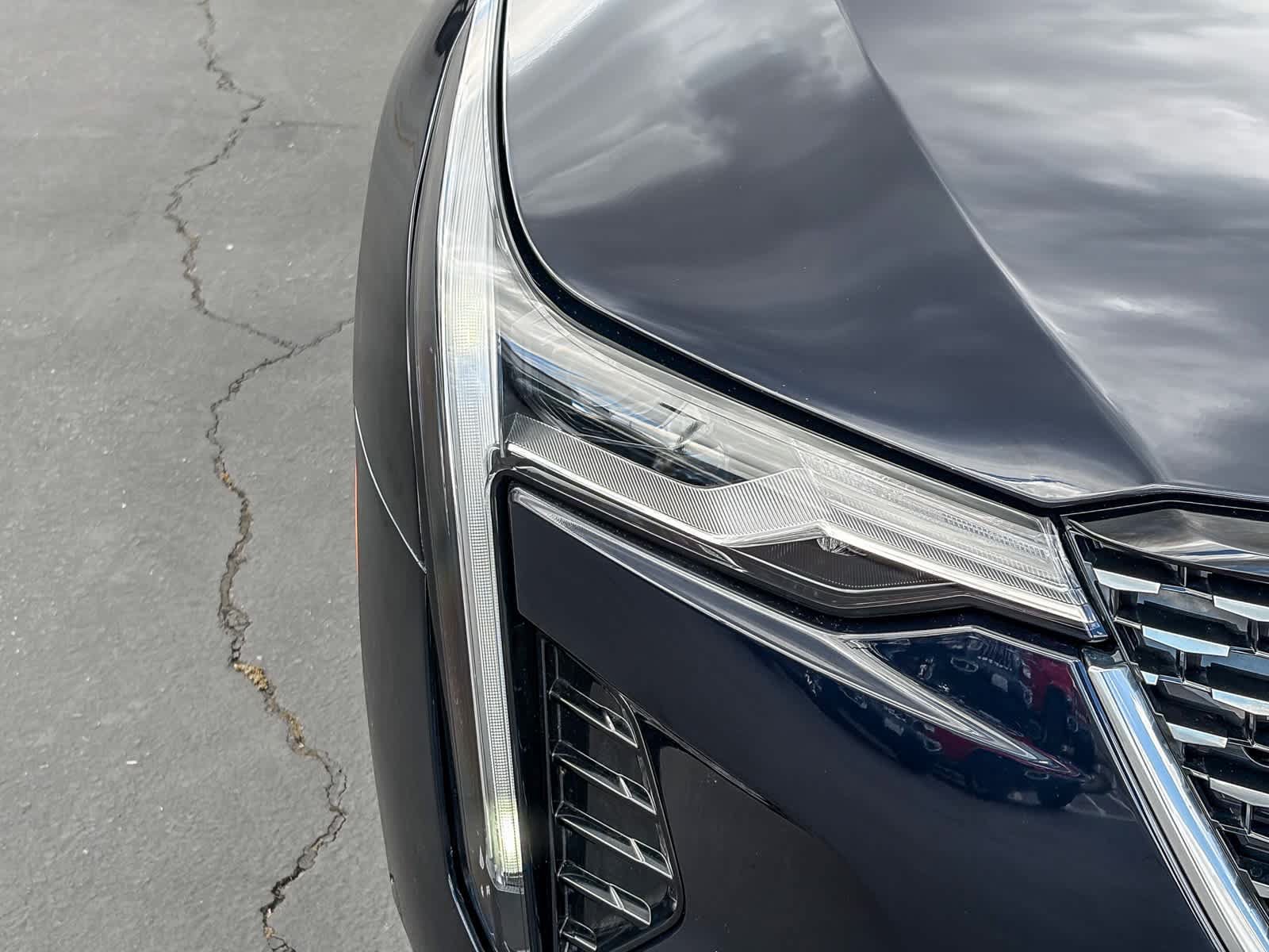 Used 2021 Cadillac CT4 Premium Luxury RWD image 7
