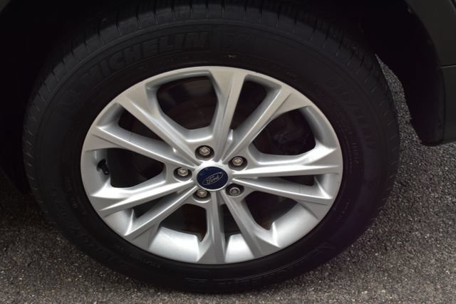 Used 2019 Ford Escape SE FWD image 44