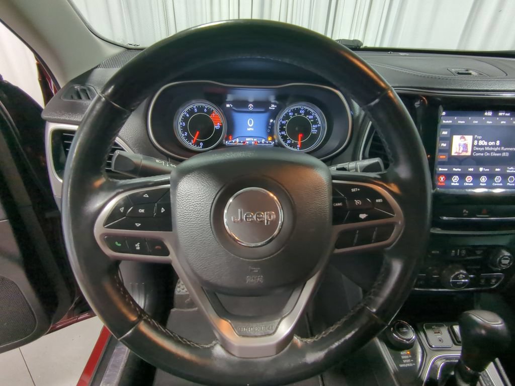Used 2019 Jeep Cherokee Limited AWD/4WD image 28
