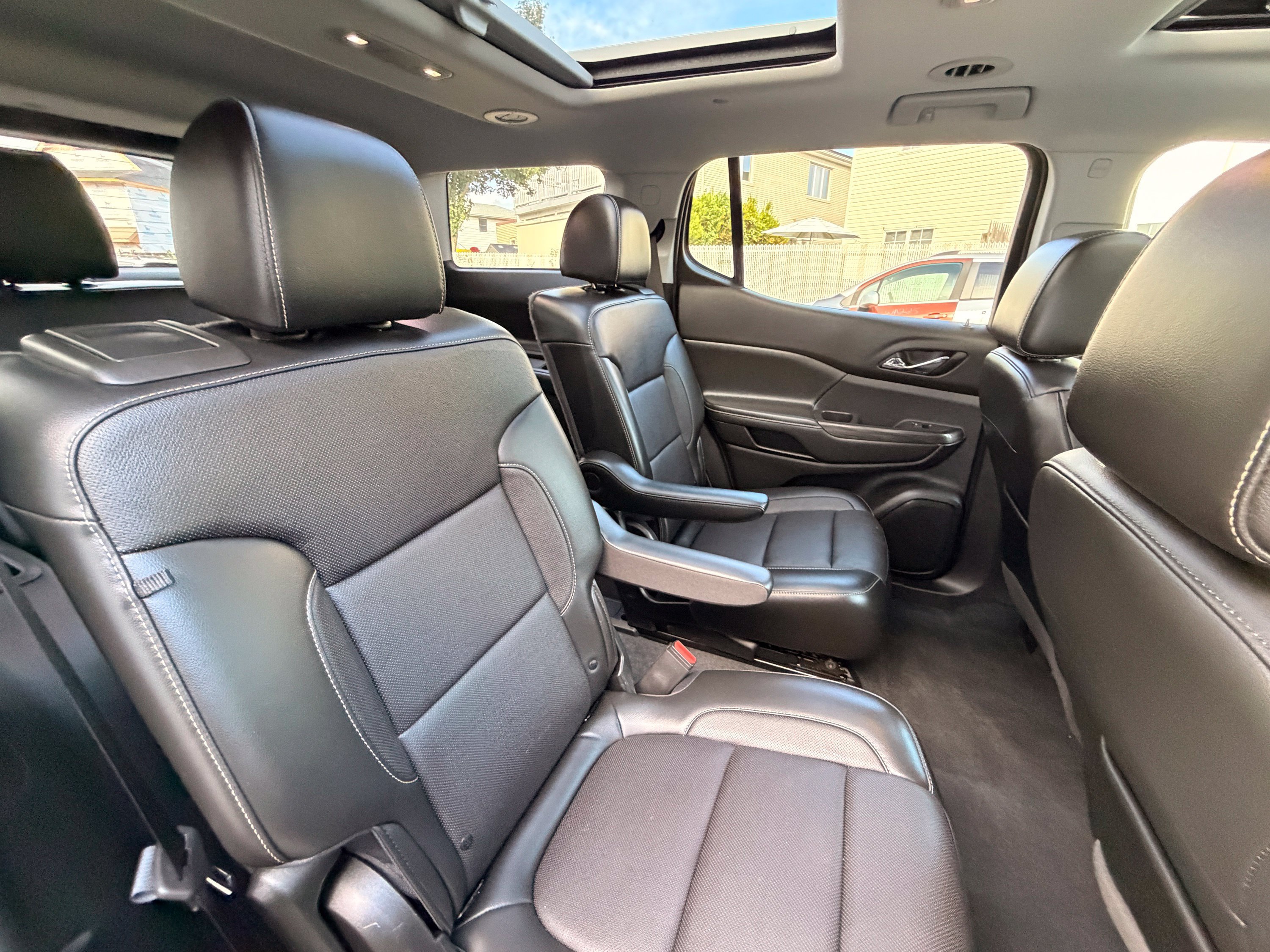 Used 2020 GMC Acadia SLT w/ Premium Package AWD/4WD image 23