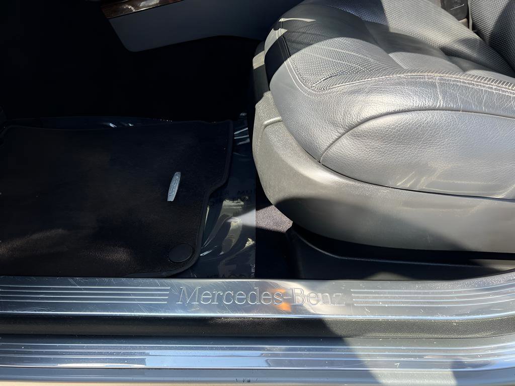 Used 2010 Mercedes-Benz S 550 image 37
