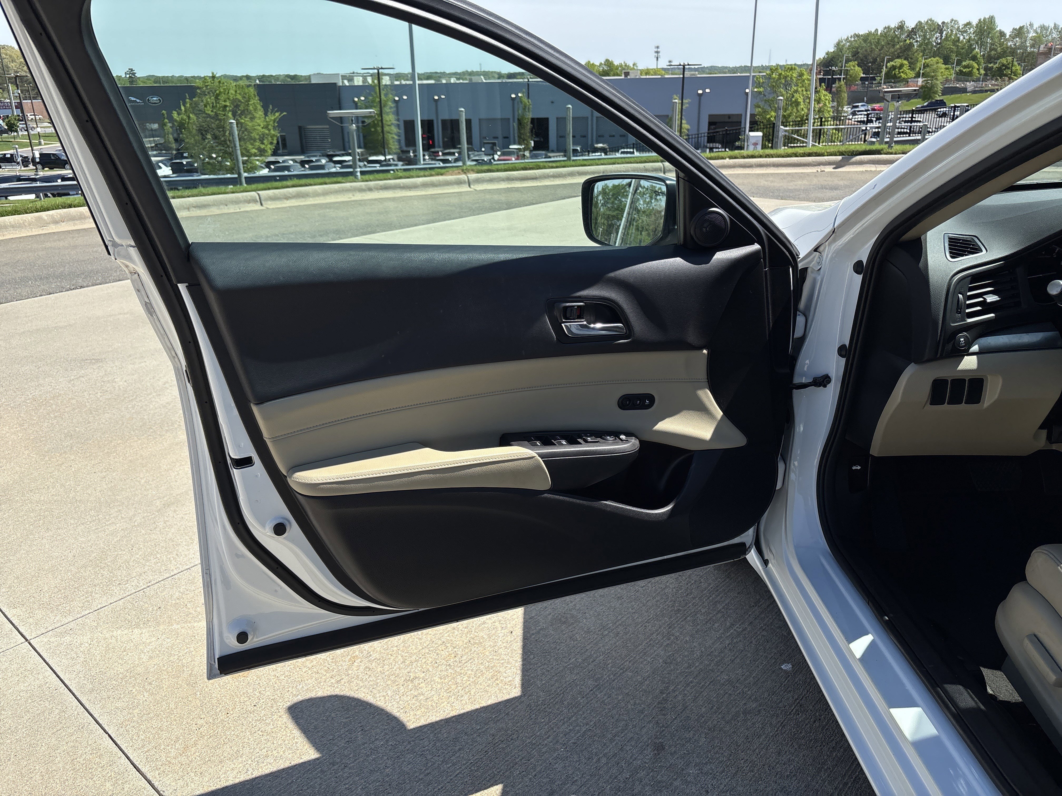 Certified 2016 Acura ILX w/ Premium Package image 14