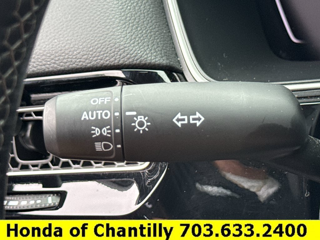 Used 2024 Honda Civic EX-L image 11