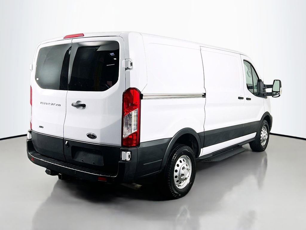 Used 2022 Ford Transit 250 Low Roof AWD image 5