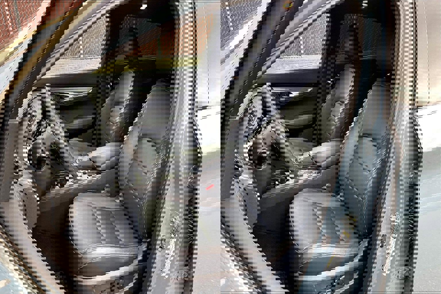 Used 2022 INFINITI QX55 Luxe w/ Cargo Package image 24