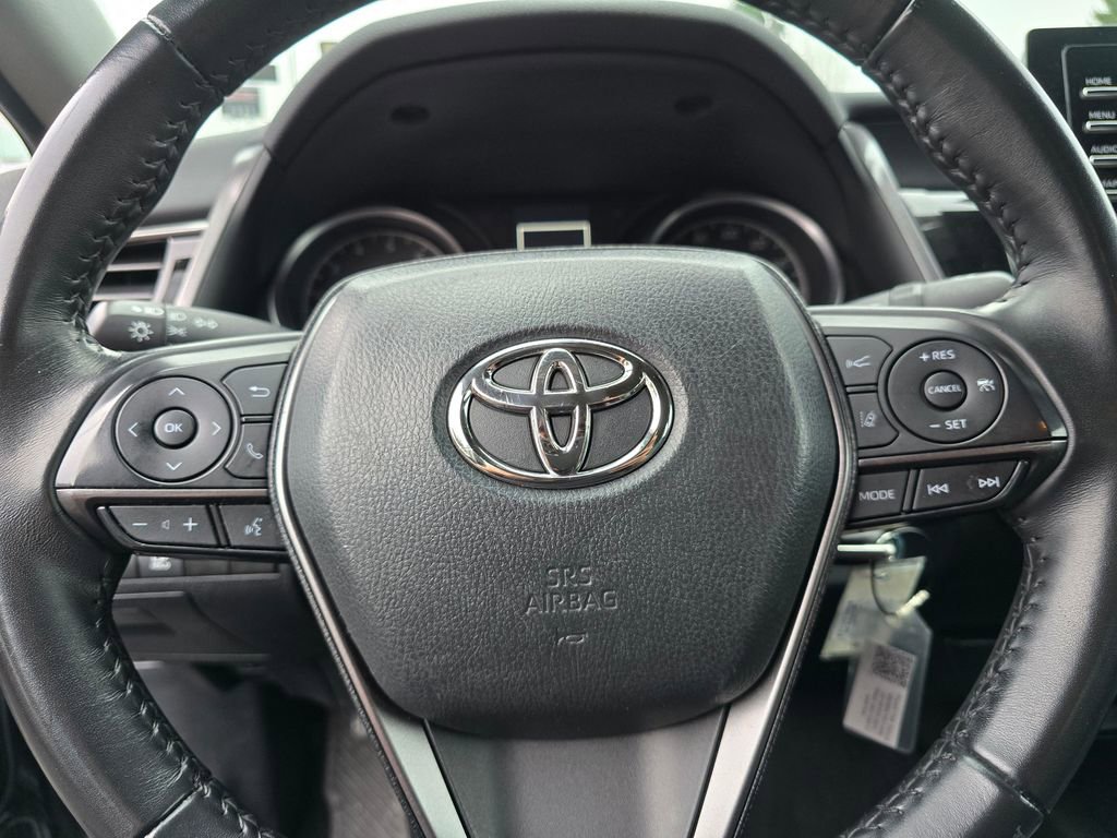 Used 2024 Toyota Camry SE image 25