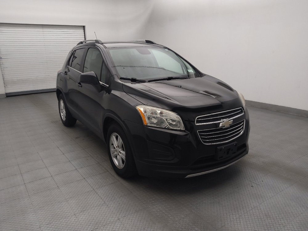 Used 2015 Chevrolet Trax LT w/ LT Sun and Sound Package FWD image 13