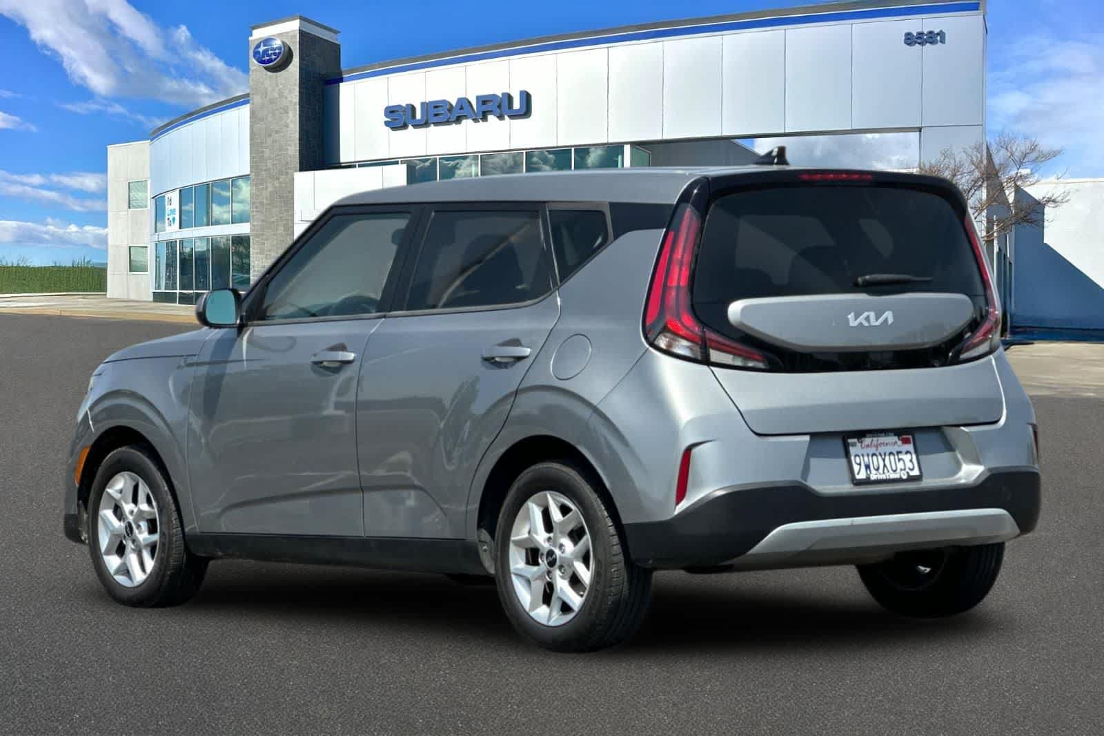 Used 2023 Kia Soul LX w/ Option Group 015 FWD image 8