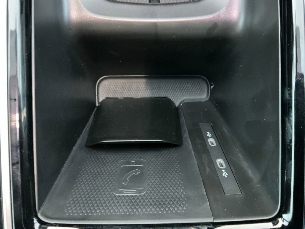 New 2026 Volkswagen ID.4 Pro S Plus image 17