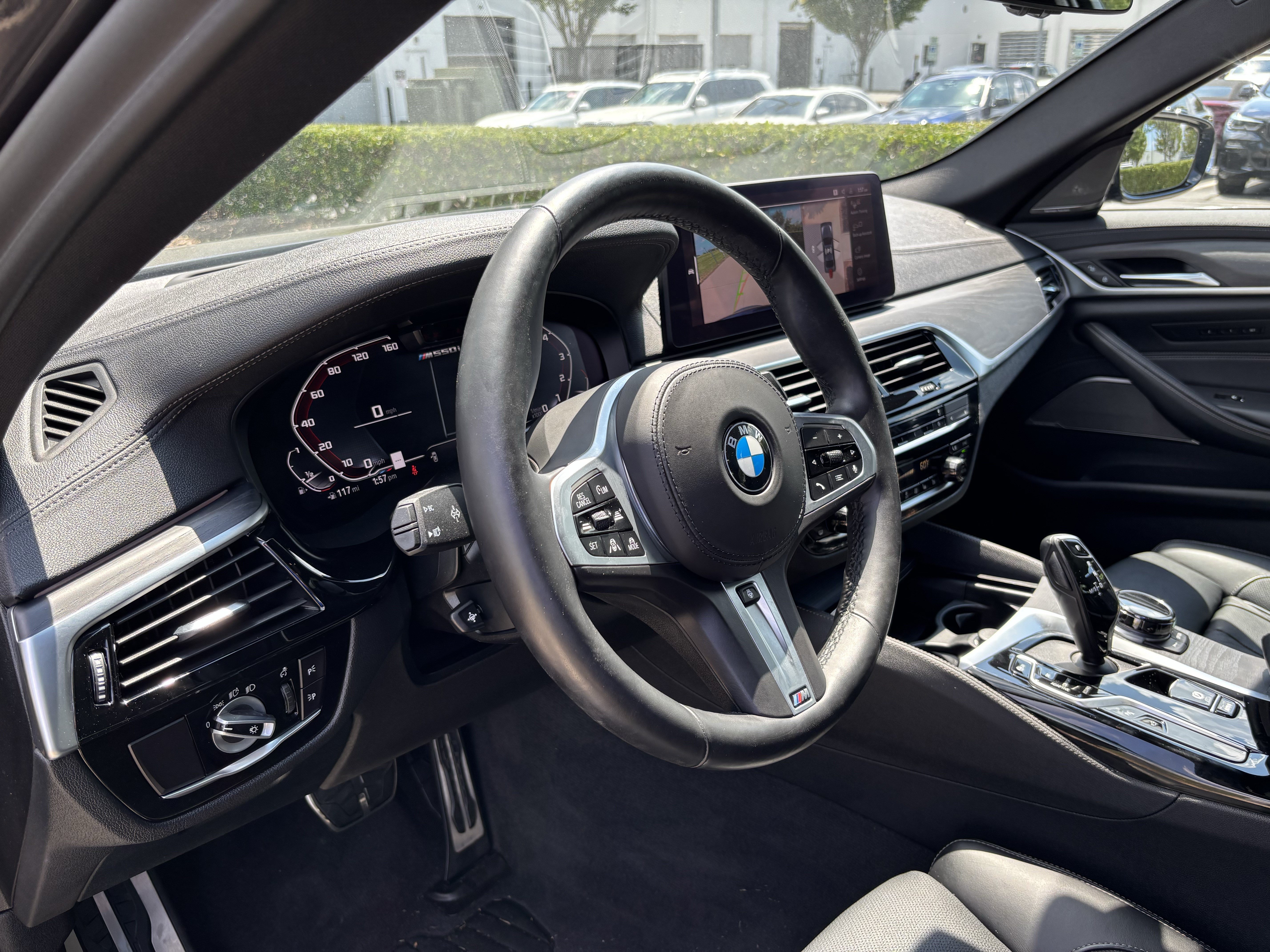 Used 2021 BMW M550i xDrive w/ Executive Package AWD/4WD image 17
