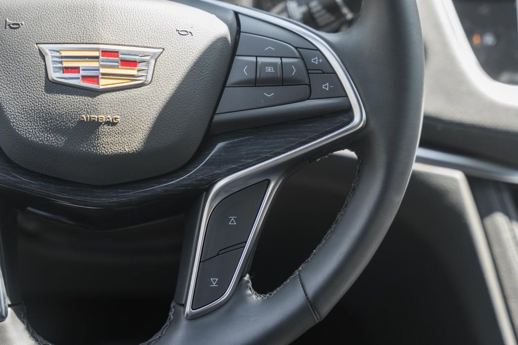 Used 2025 Cadillac XT5 Premium Luxury image 30