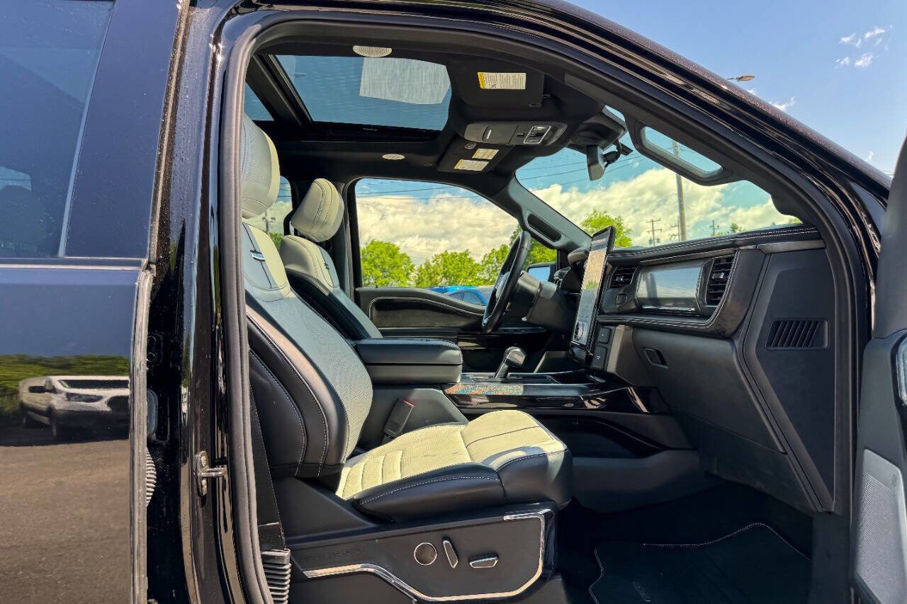 Used 2022 Ford F150 Lightning Platinum AWD/4WD image 14