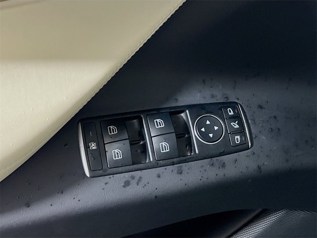 Used 2020 Tesla Model X Long Range image 18