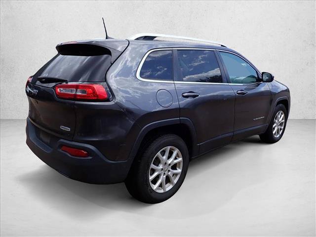 Used 2016 Jeep Cherokee Latitude w/ Cold Weather Group AWD/4WD image 8