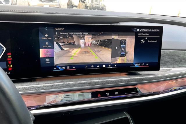 Used 2023 BMW i7 xDrive60 image 21