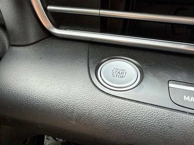 Used 2023 Hyundai Elantra Limited FWD image 27