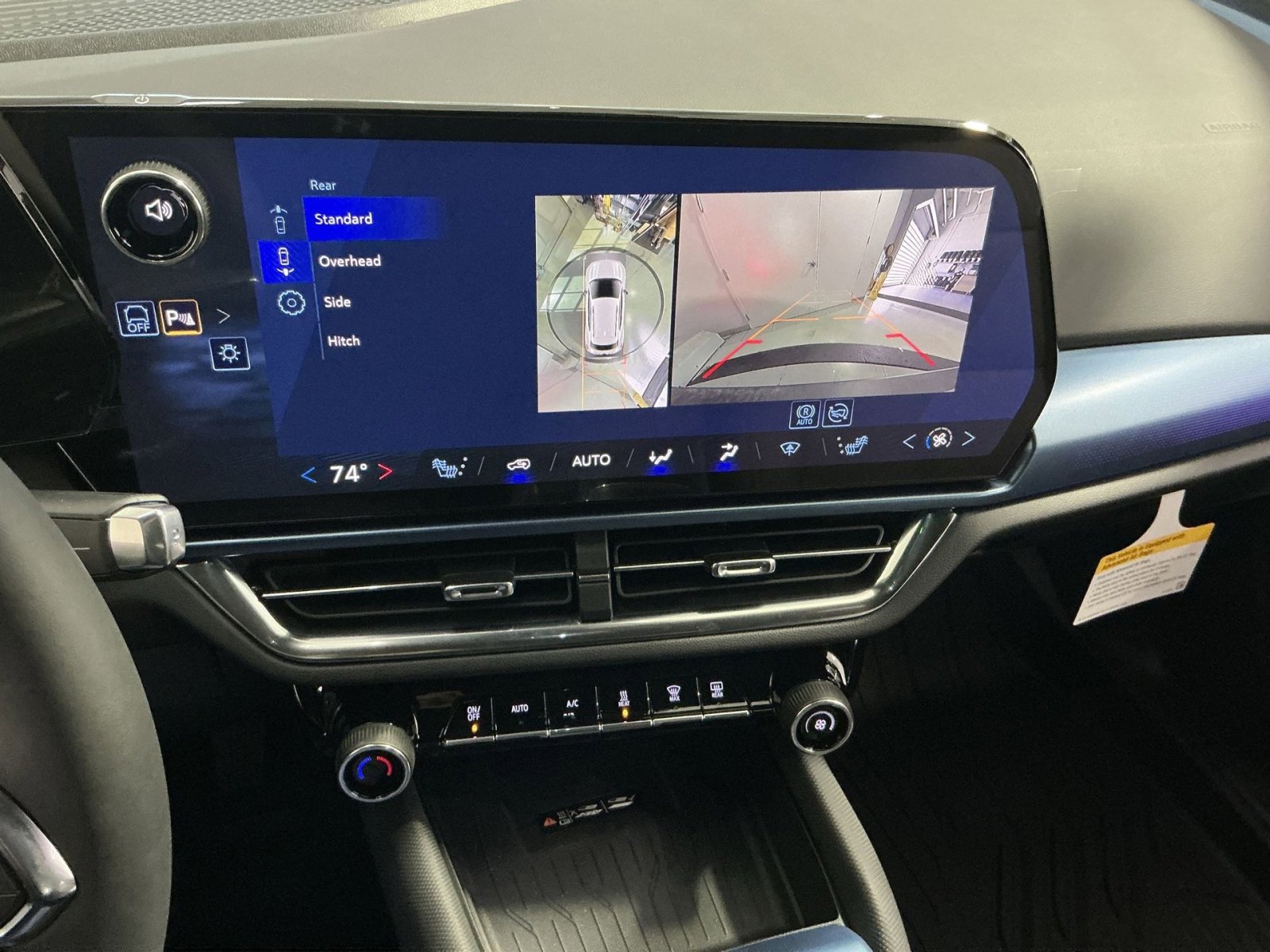 New 2026 Chevrolet Equinox EV LT image 27