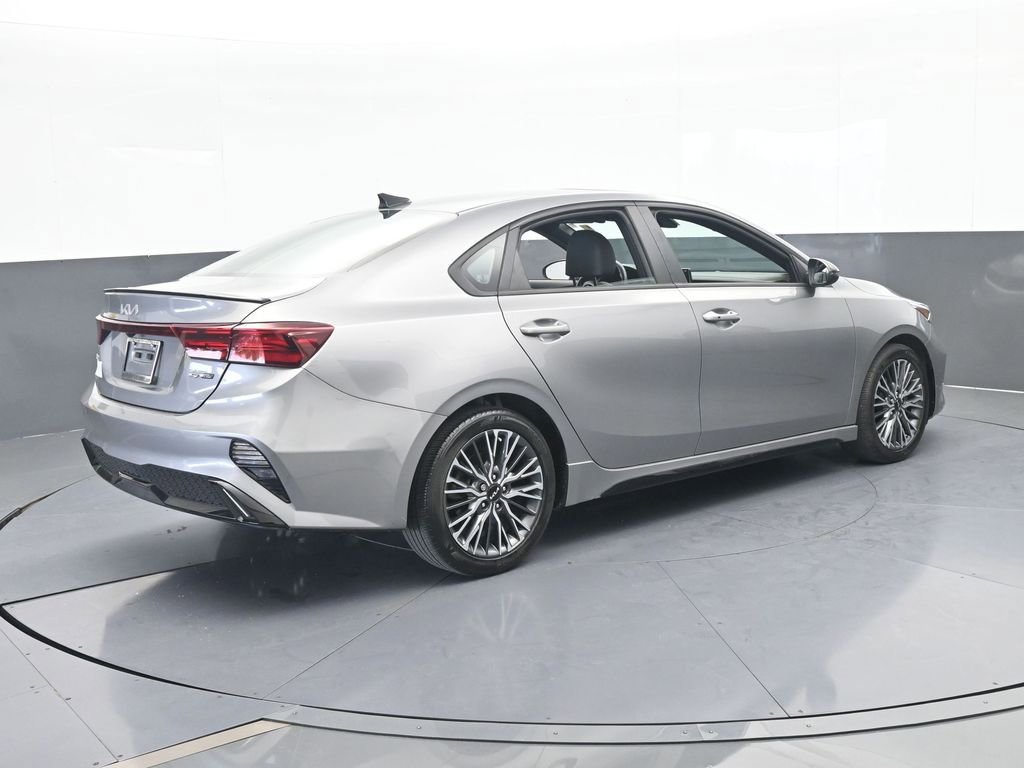 Used 2023 Kia Forte GT-Line w/ GT-Line Premium Package image 6