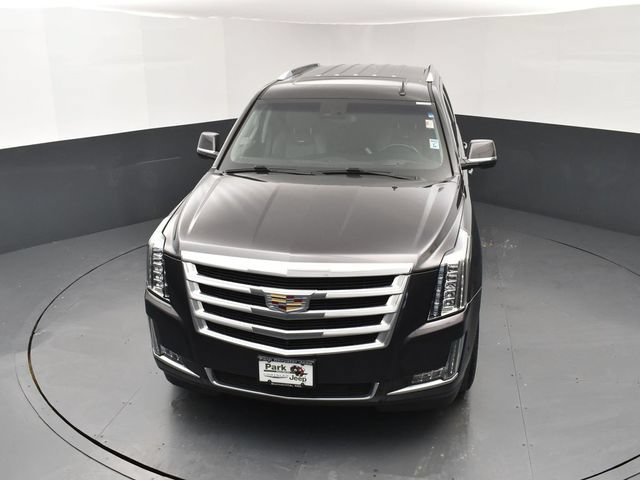 Used 2018 Cadillac Escalade Luxury AWD/4WD image 14